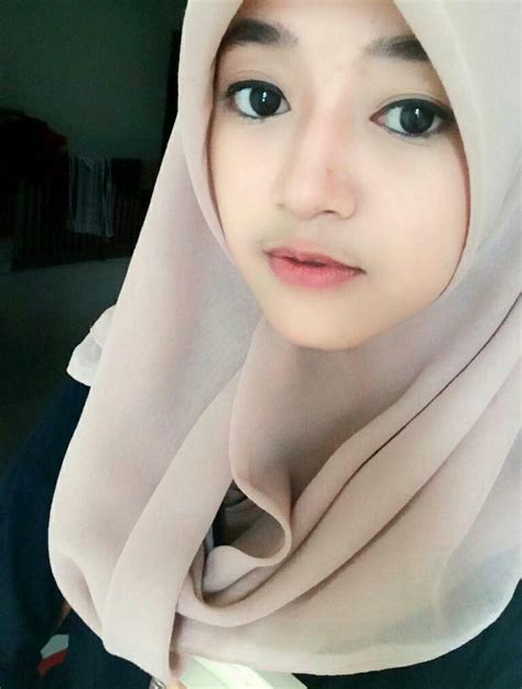 memek jilbab indo|Hijab Indonesia. Ngentot memek cewek jilbab dan menjilati